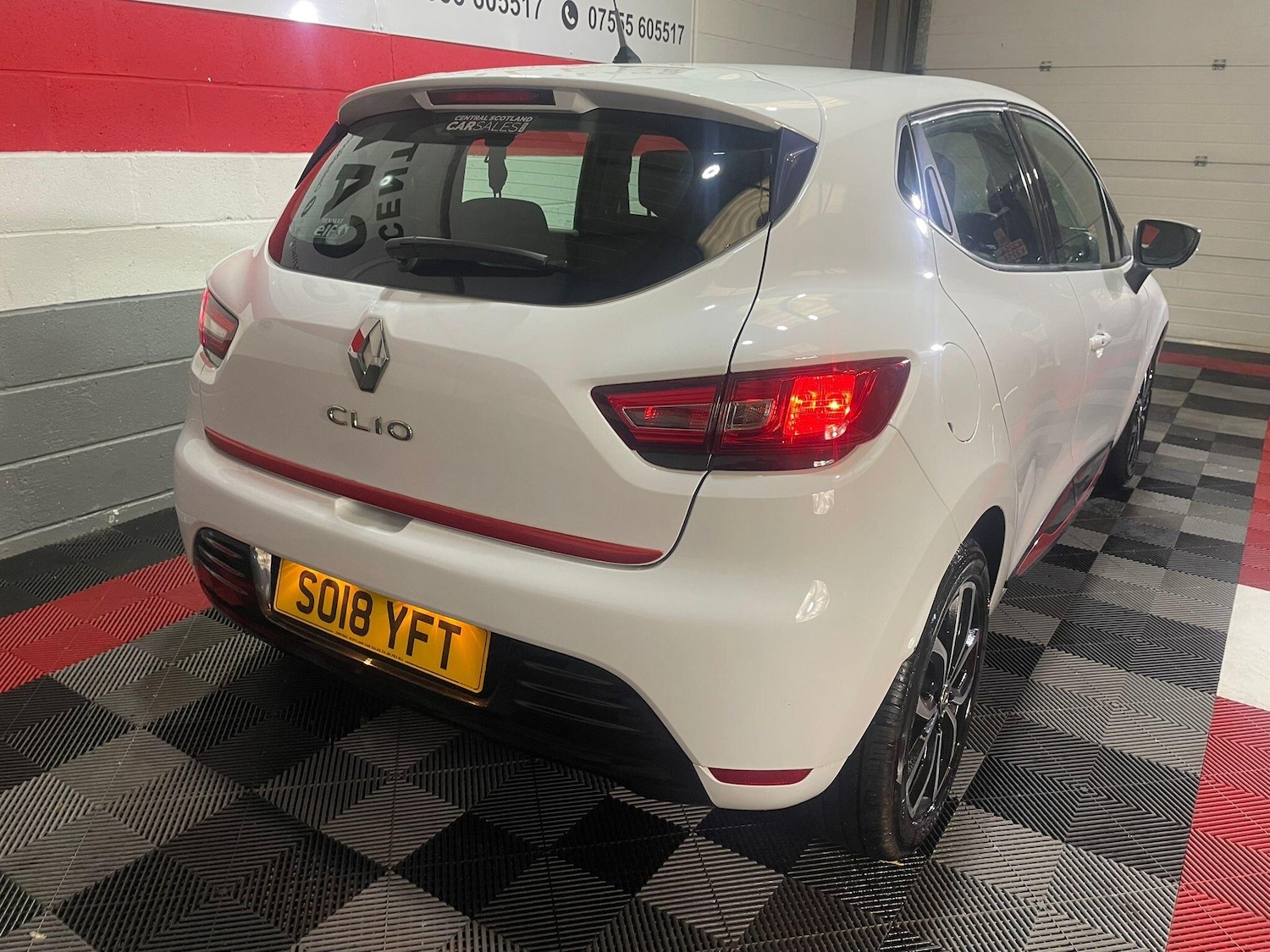 Used Renault Clio for sale - 76549845: Photo 17