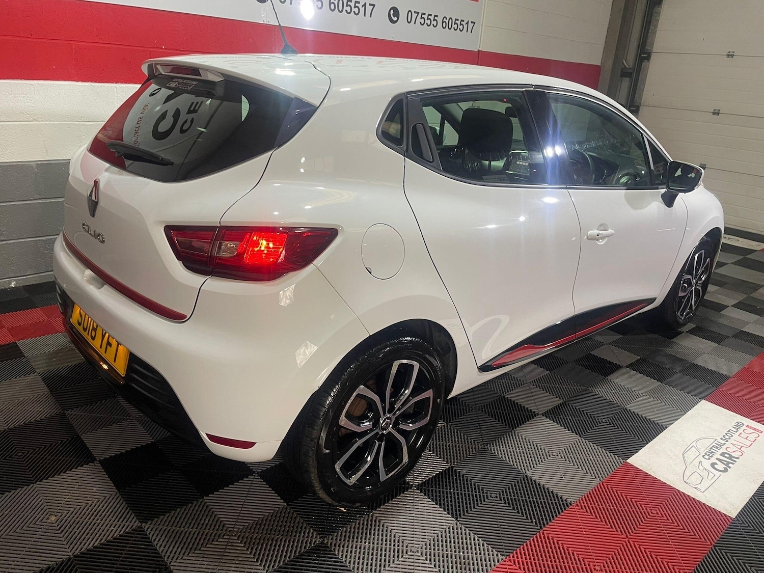 Used Renault Clio for sale - 76549845: Photo 18