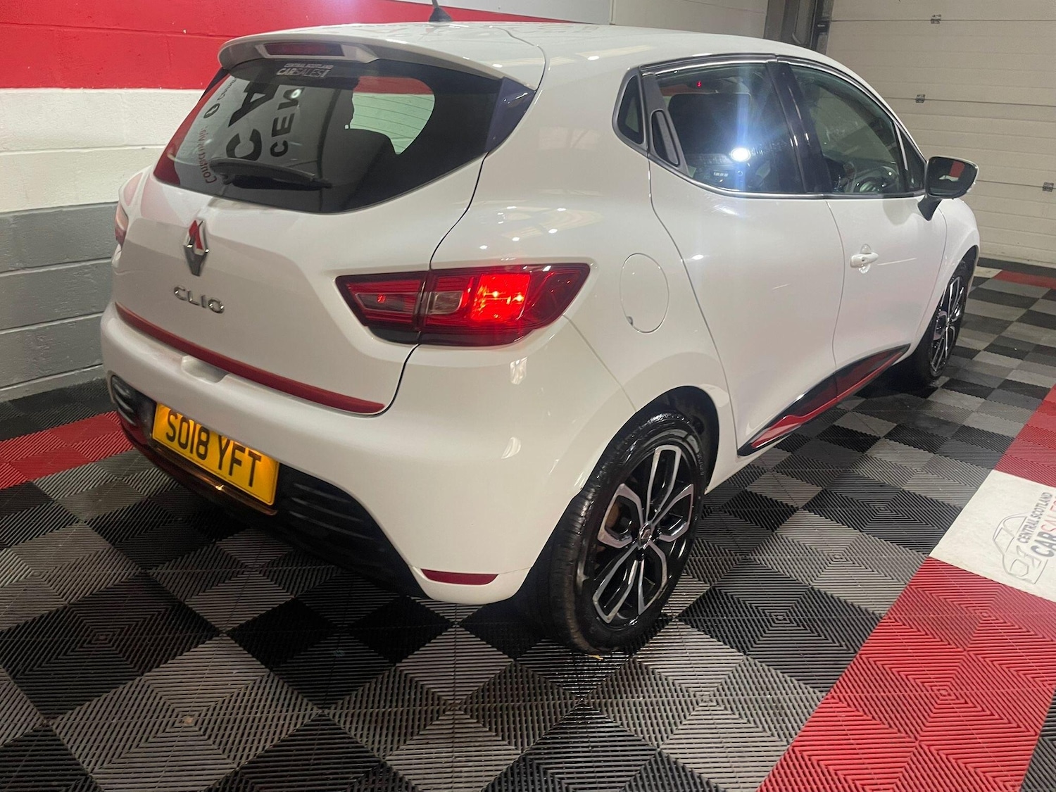 Used Renault Clio for sale - 76549845: Photo 19