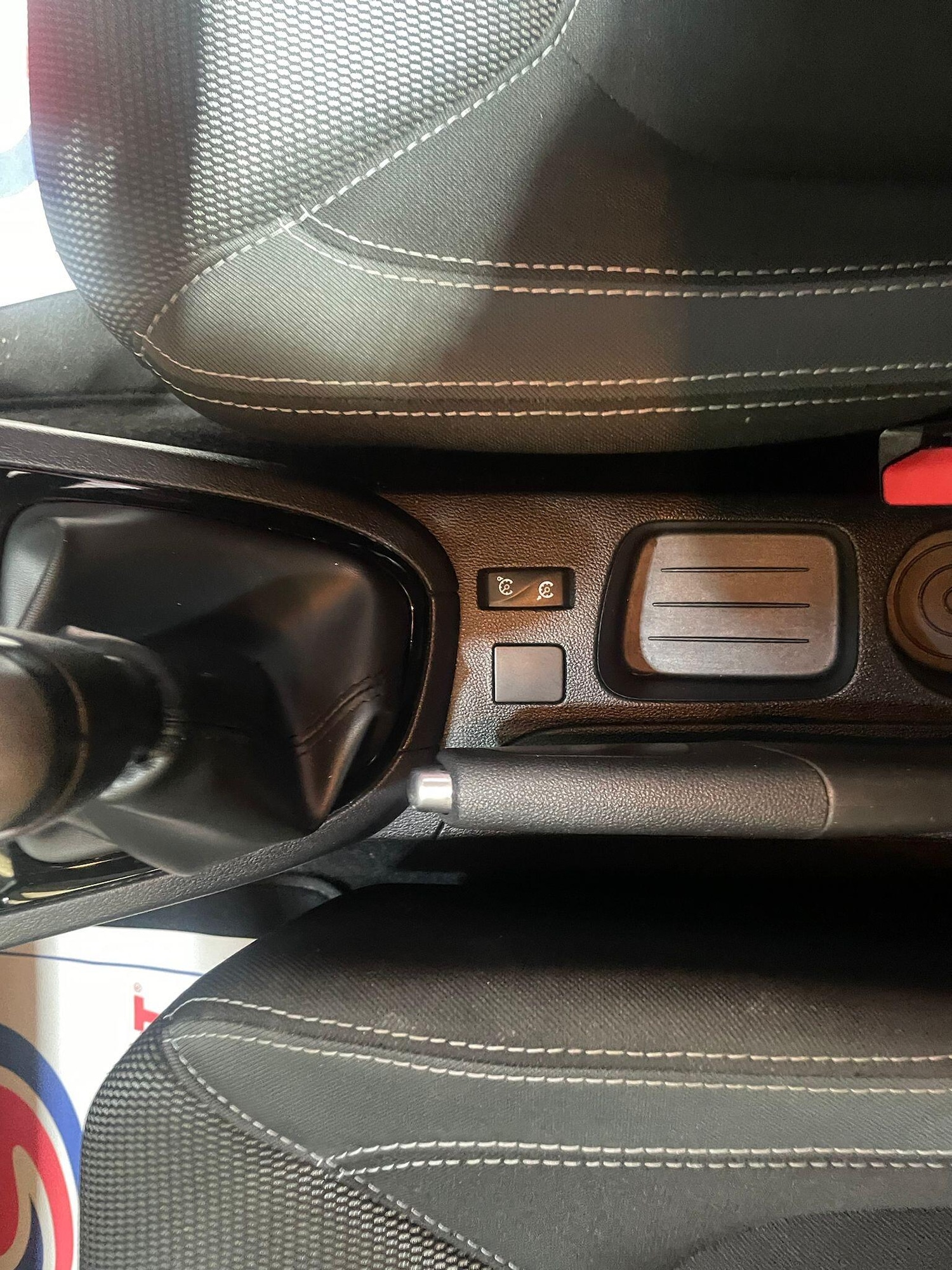 Used Renault Clio for sale - 76549845: Photo 21