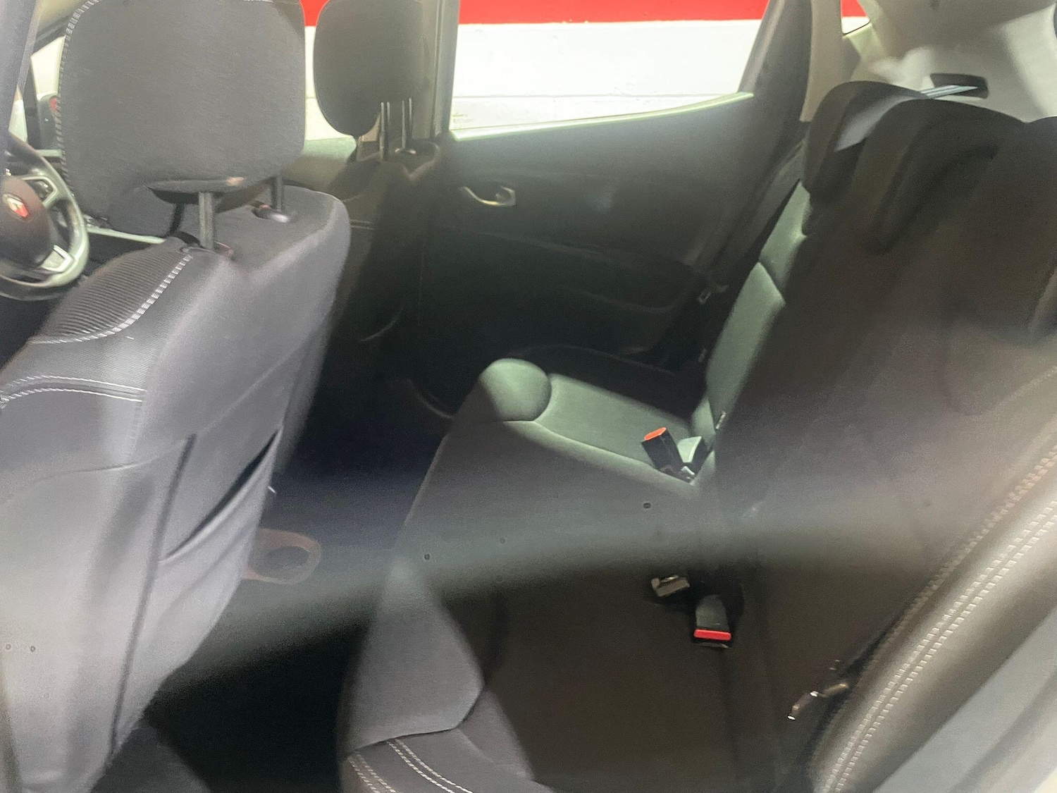 Used Renault Clio for sale - 76549845: Photo 28