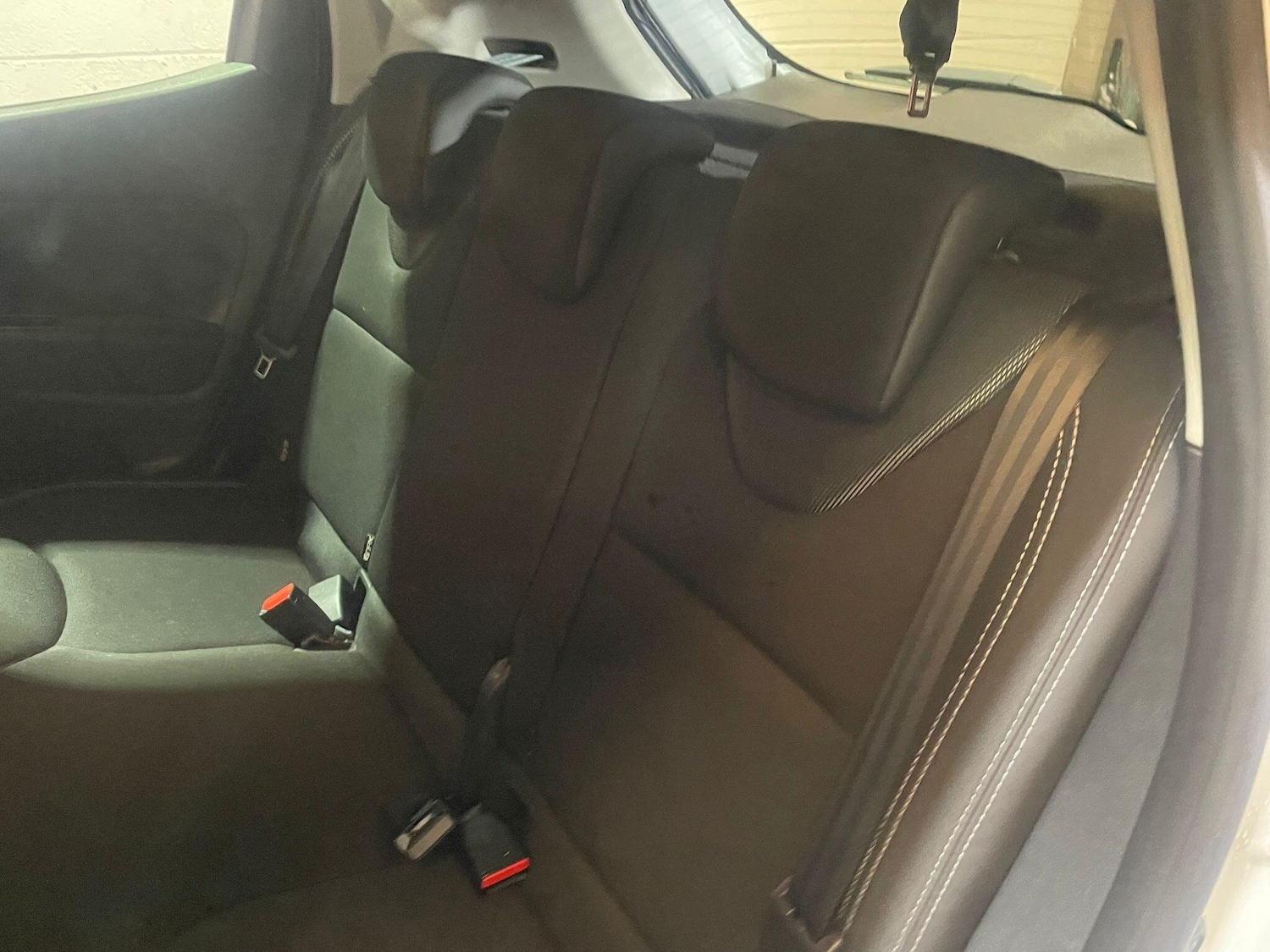 Used Renault Clio for sale - 76549845: Photo 29