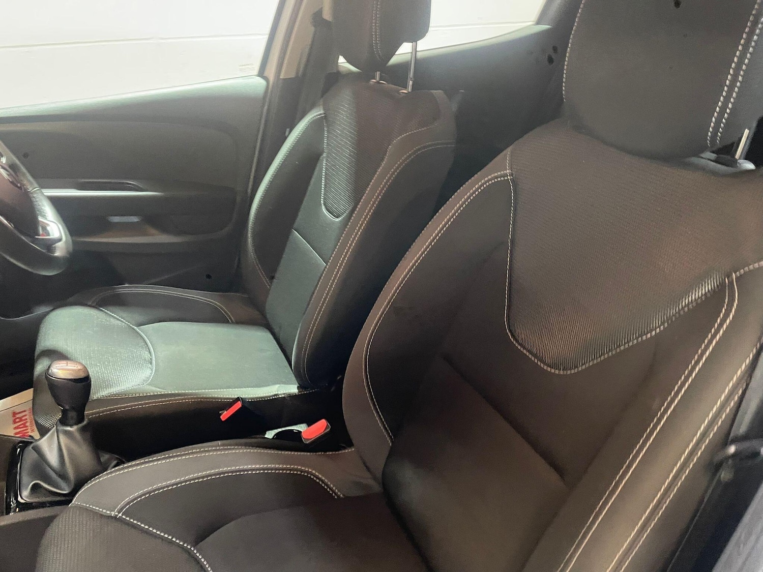 Used Renault Clio for sale - 76549845: Photo 51