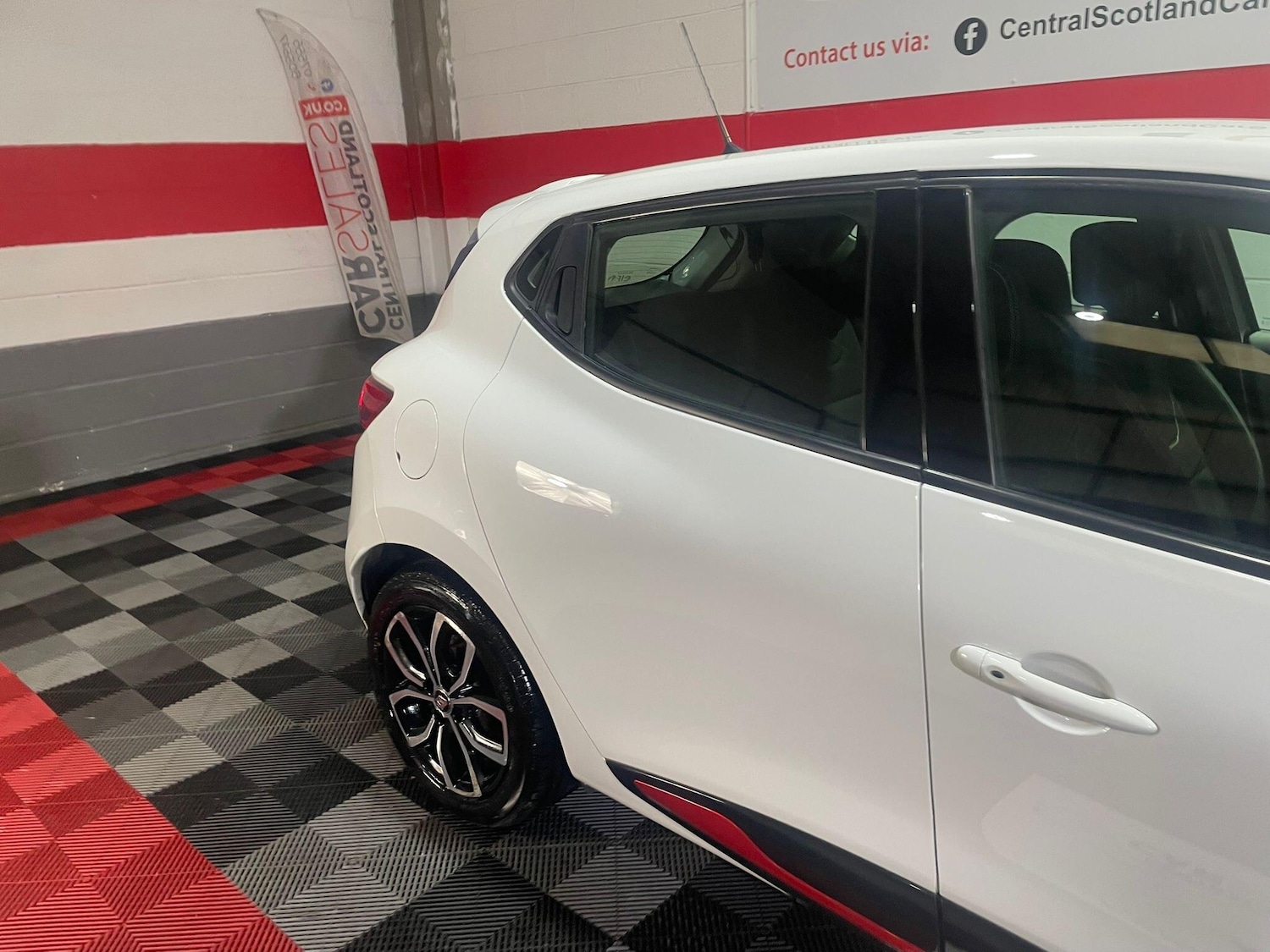 Used Renault Clio for sale - 76549845: Photo 55