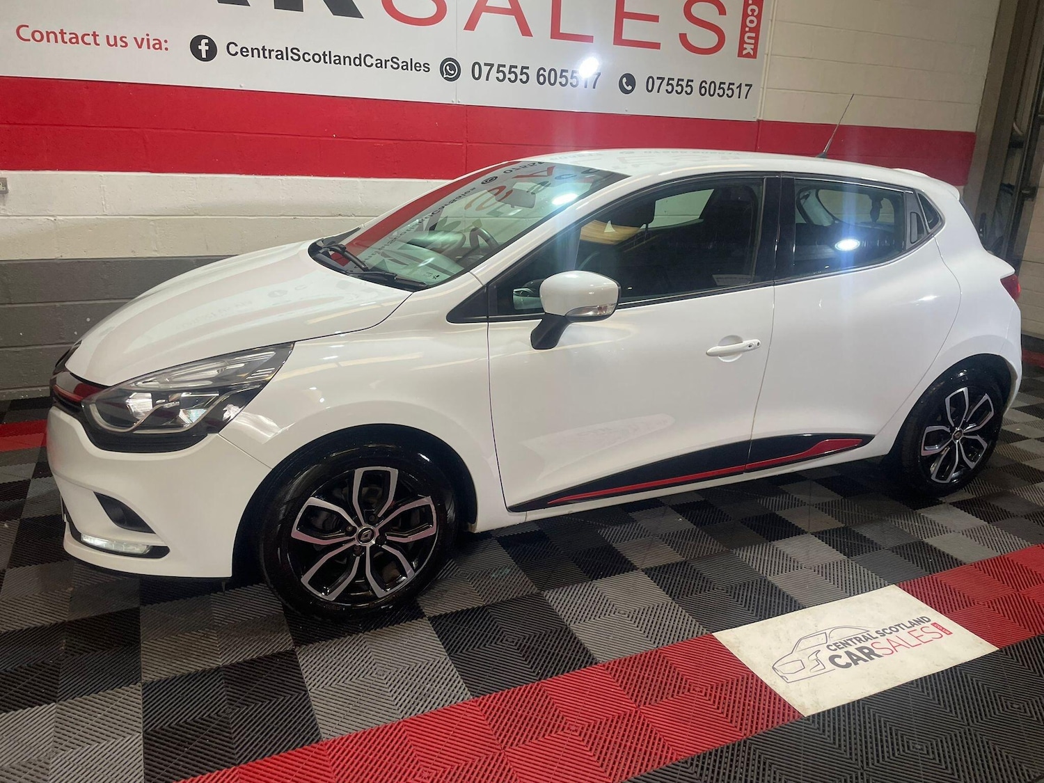 Used Renault Clio for sale - 76549845: Photo 6