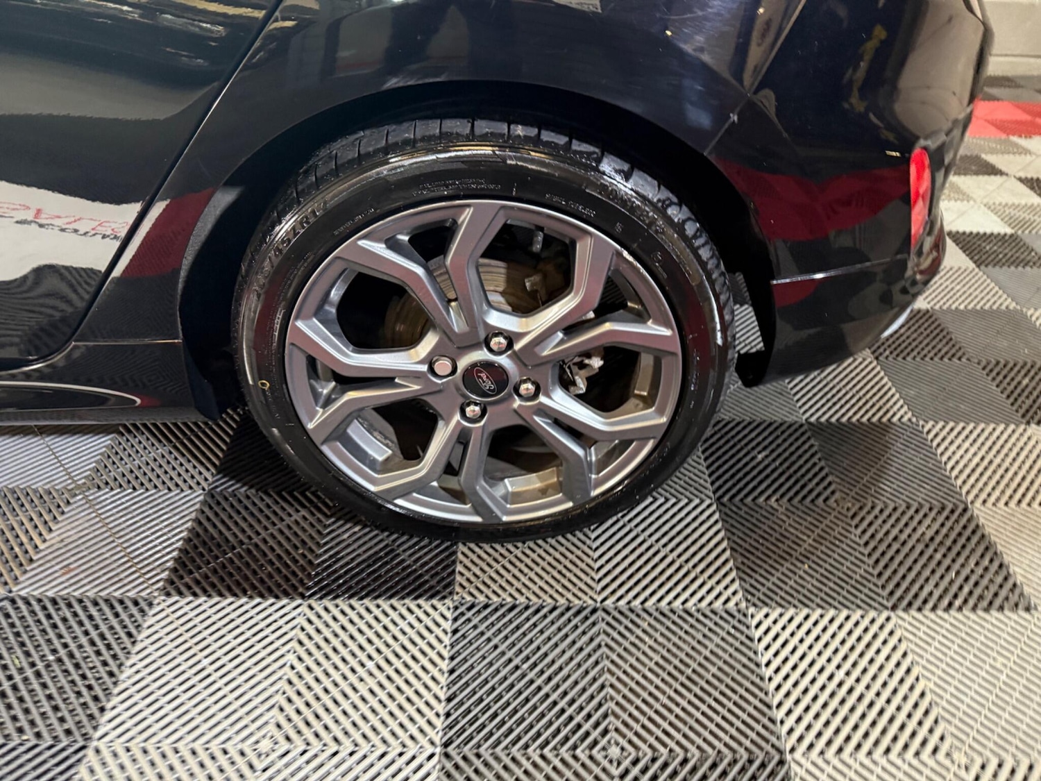 Used Ford Fiesta 2018 for sale - 76585249: Photo 38