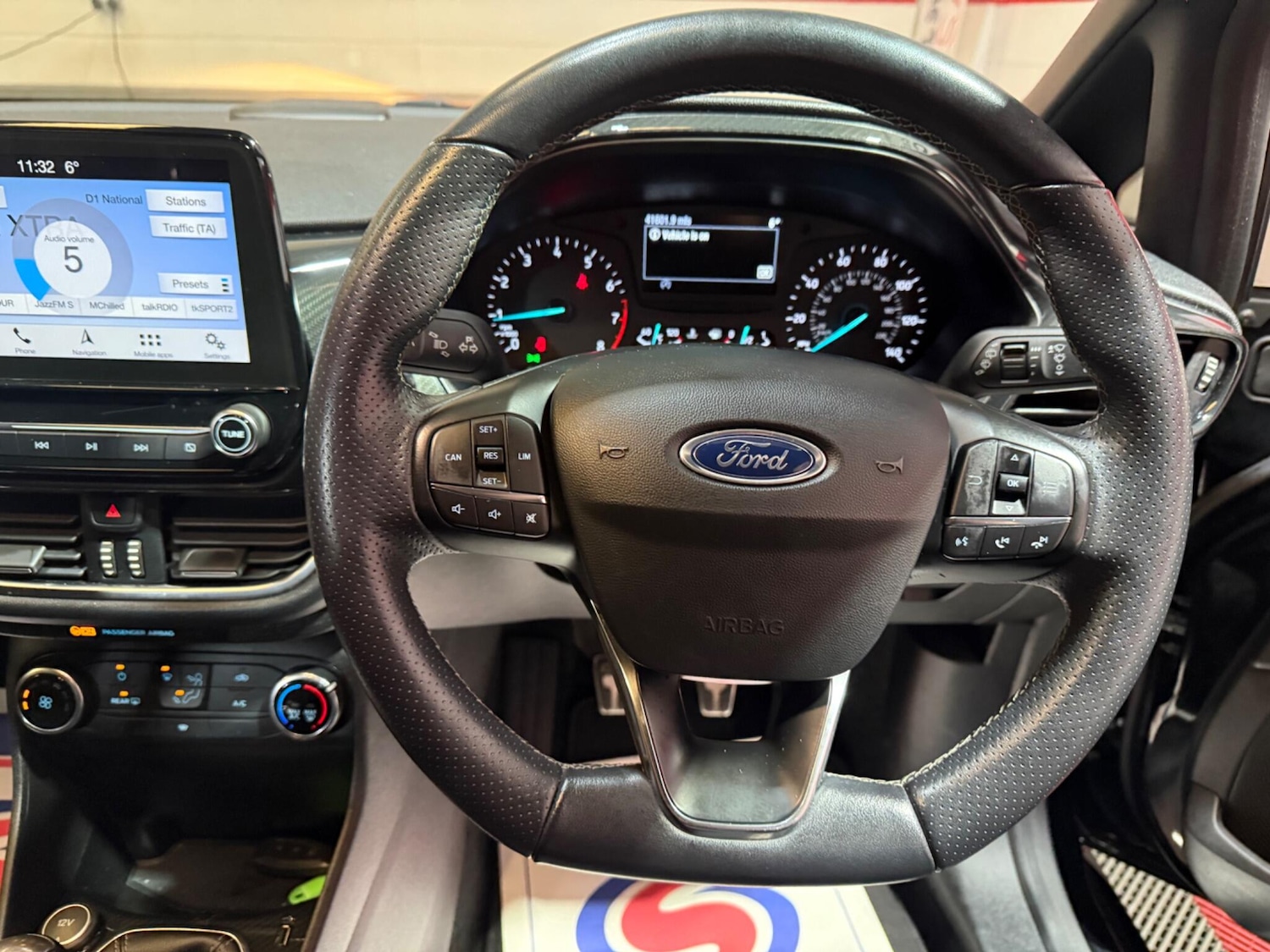 Used Ford Fiesta 2018 for sale - 76585249: Photo 49