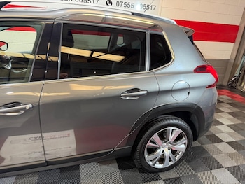 Used Peugeot 2008 2019 for sale - 79336810: Photo