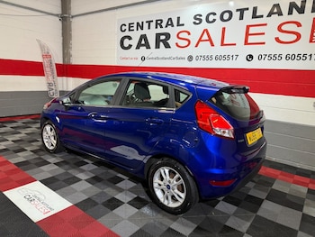 Used Ford Fiesta 2016 for sale - 76422507: Photo