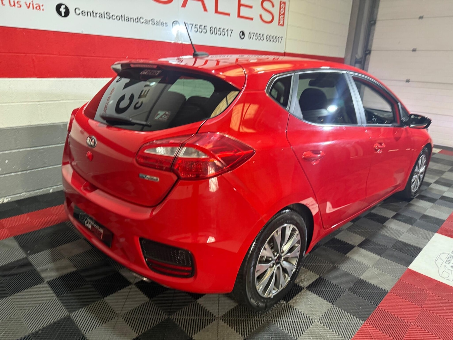 Used Kia Ceed 2017 for sale - 77957879: Photo 2