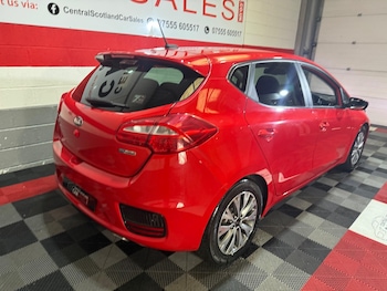 Used Kia Ceed 2017 for sale - 77957879: Photo