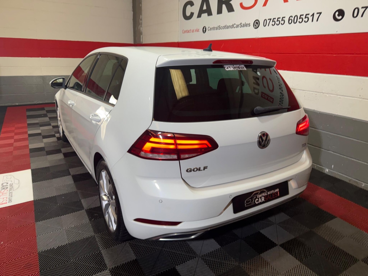 Used Volkswagen Golf 2017 for sale - 78147820: Photo 3