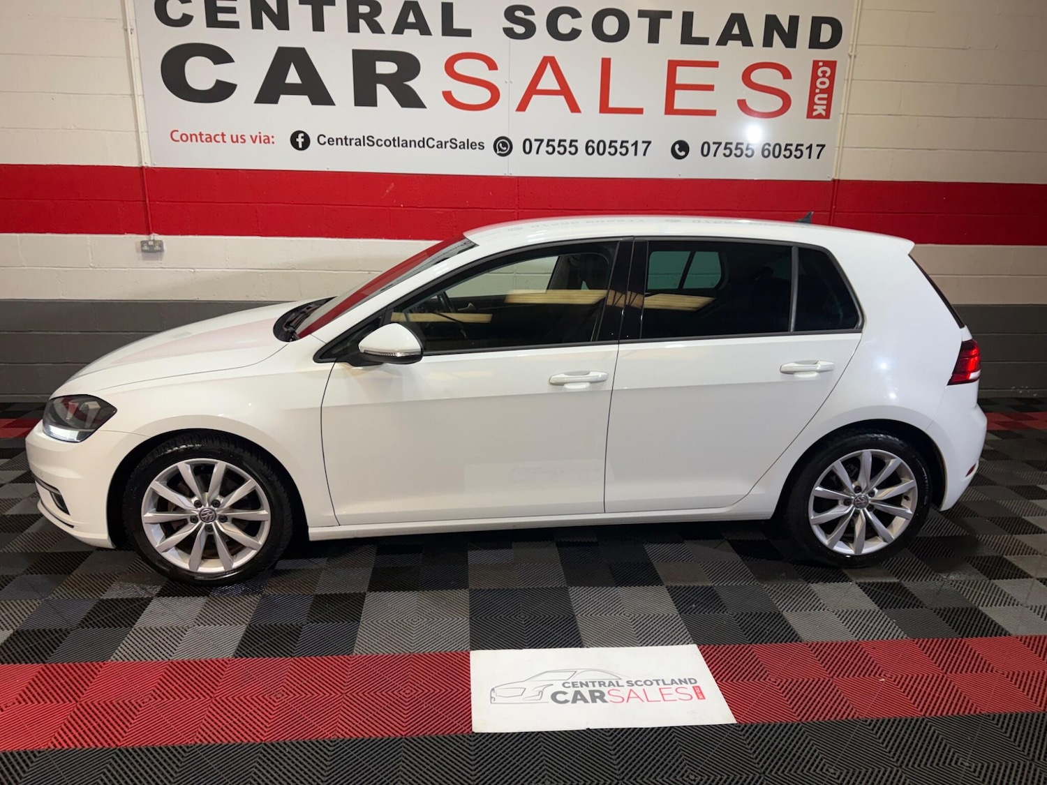 Used Volkswagen Golf 2017 for sale - 78147820: Photo 4