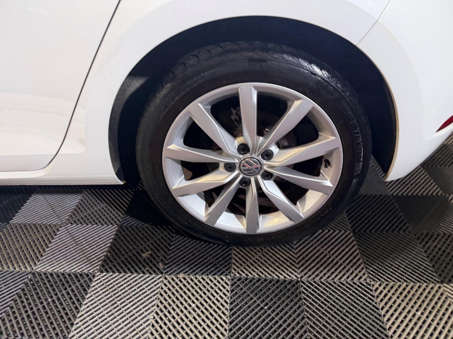 Used Volkswagen Golf 2017 for sale - 78147820: Photo 42