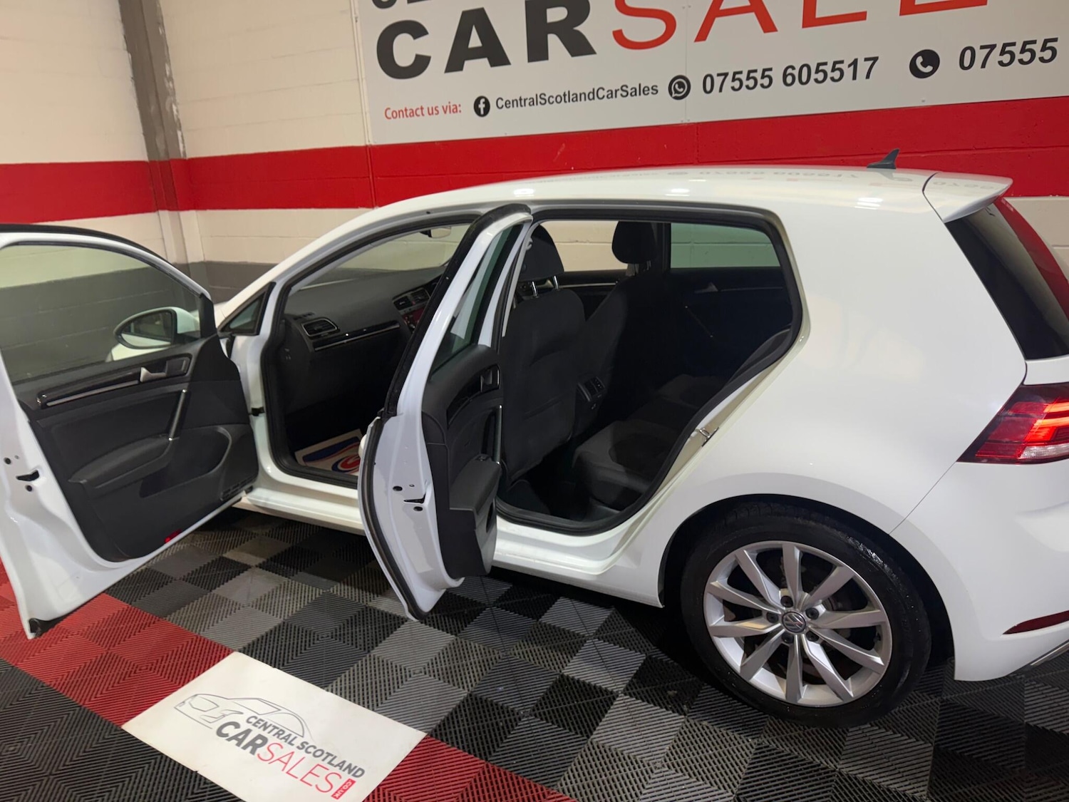 Used Volkswagen Golf 2017 for sale - 78147820: Photo 63