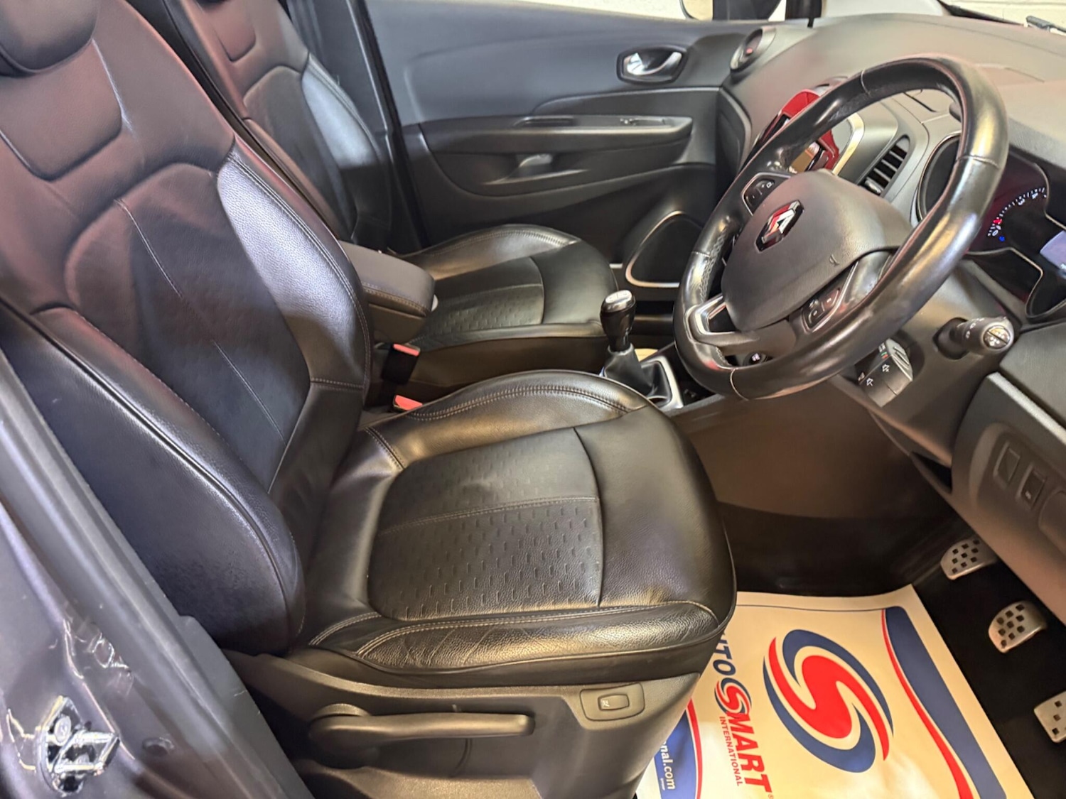 Used Renault Captur for sale - 78073174: Photo 21