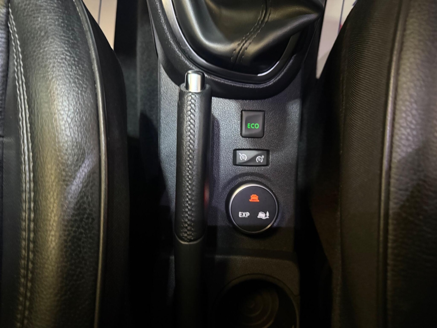 Used Renault Captur for sale - 78073174: Photo 29