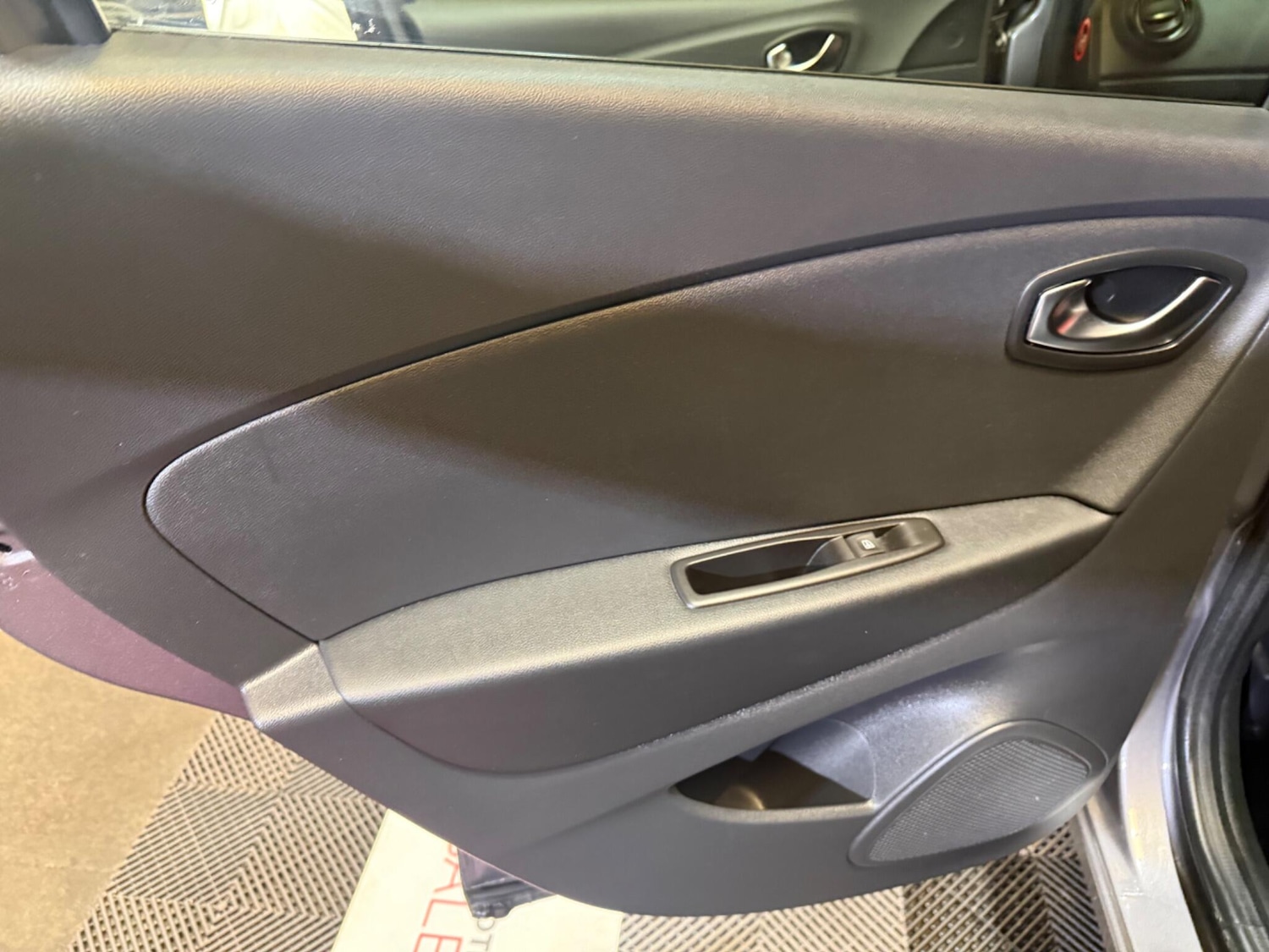 Used Renault Captur for sale - 78073174: Photo 36