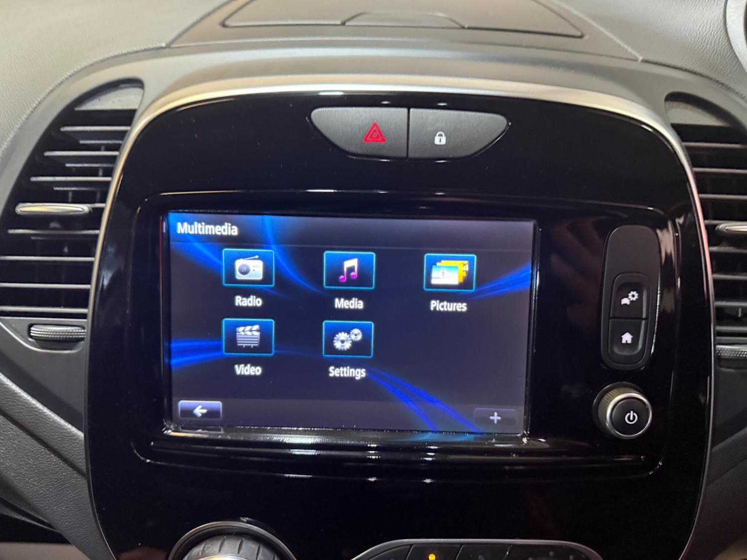 Used Renault Captur for sale - 78073174: Photo 43