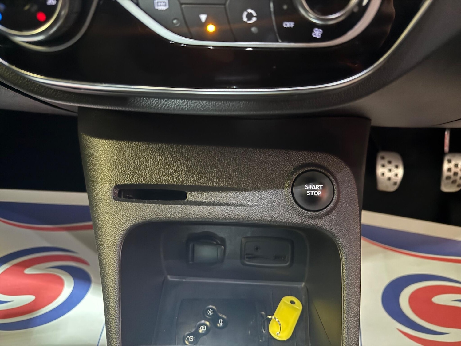 Used Renault Captur for sale - 78073174: Photo 67