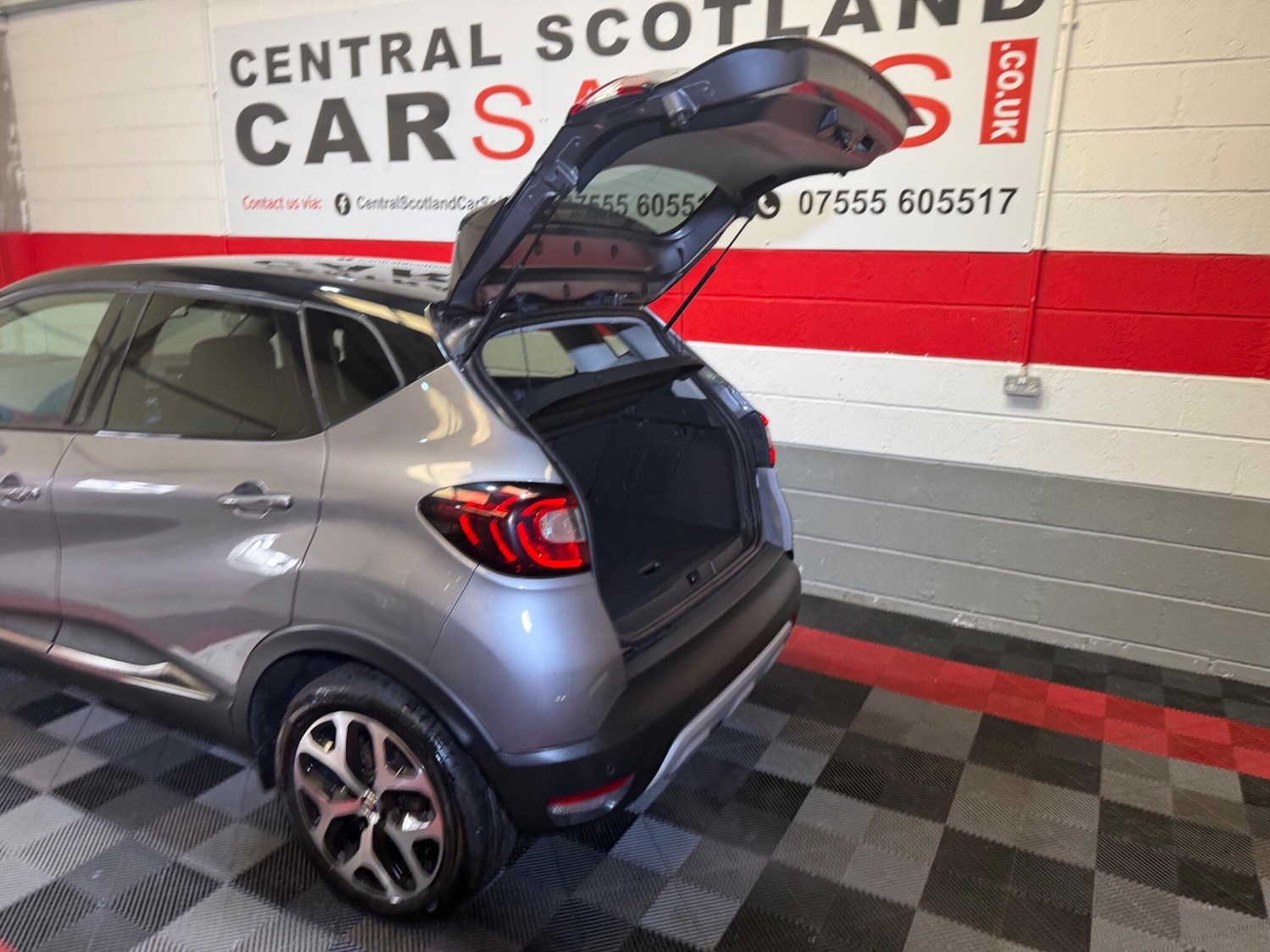 Used Renault Captur for sale - 78073174: Photo 8