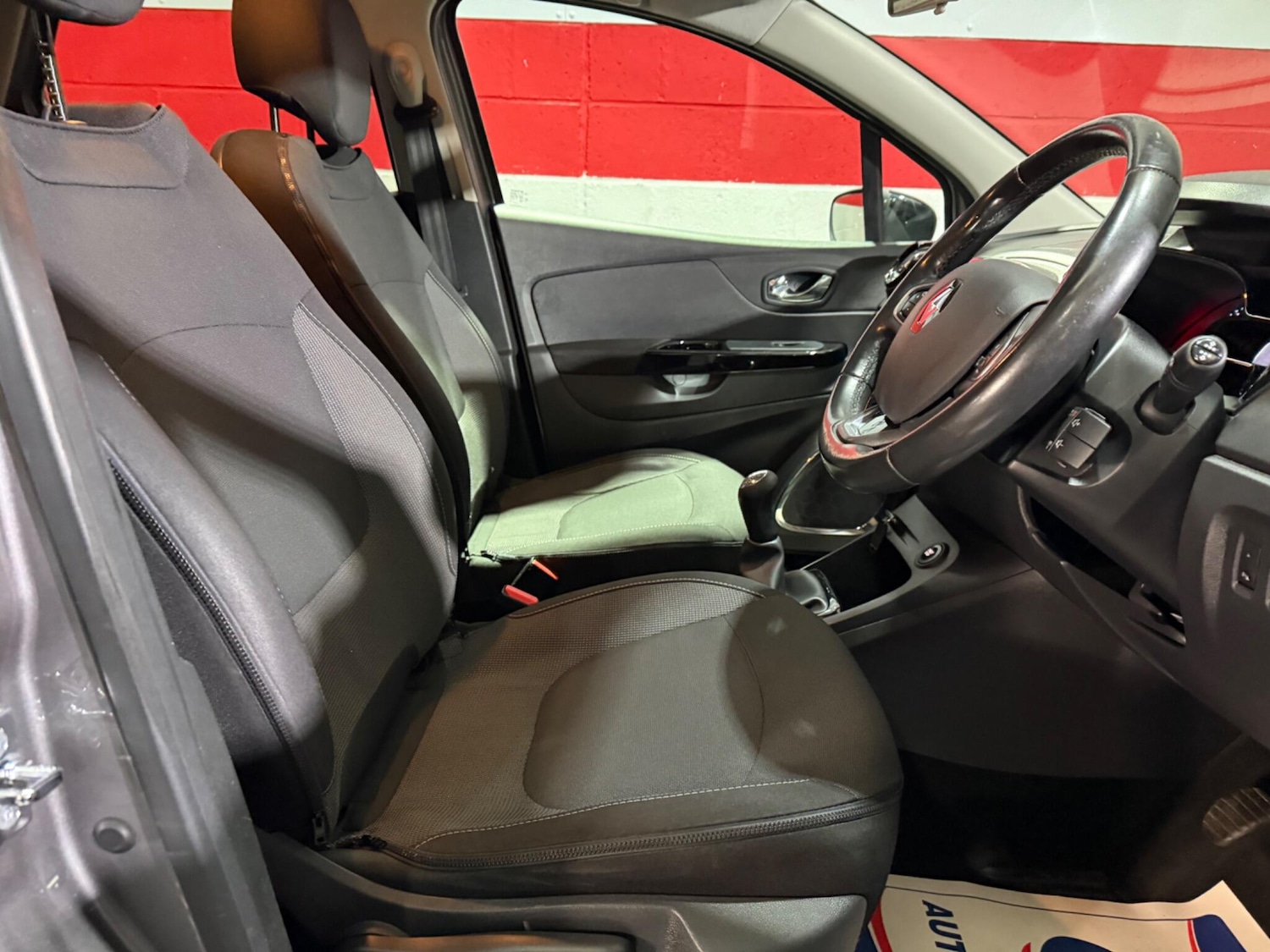 Used Renault Captur 2016 for sale - 76562160: Photo 18