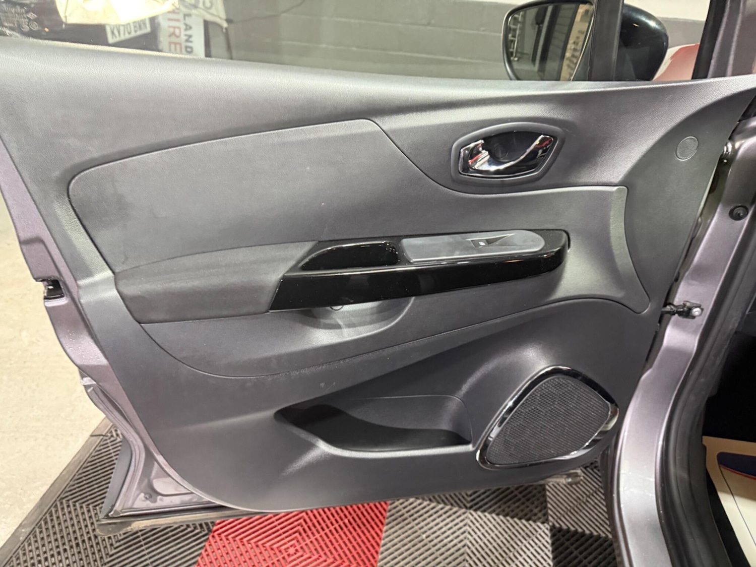 Used Renault Captur 2016 for sale - 76562160: Photo 31