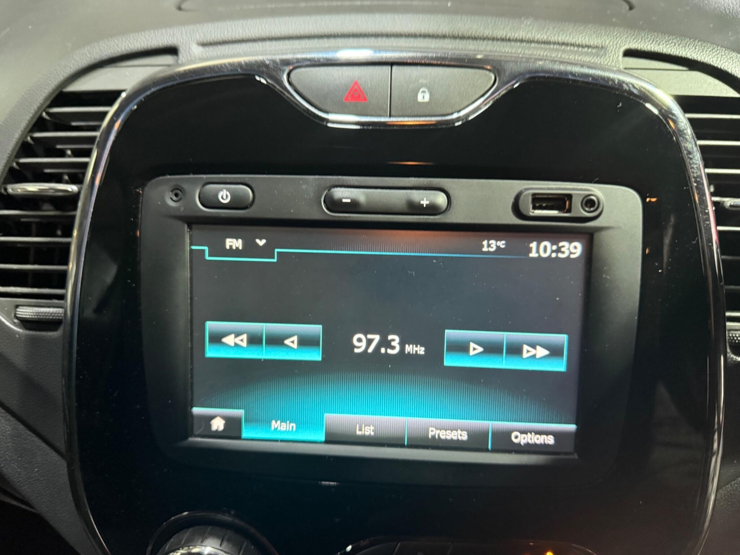 Used Renault Captur 2016 for sale - 76562160: Photo 36