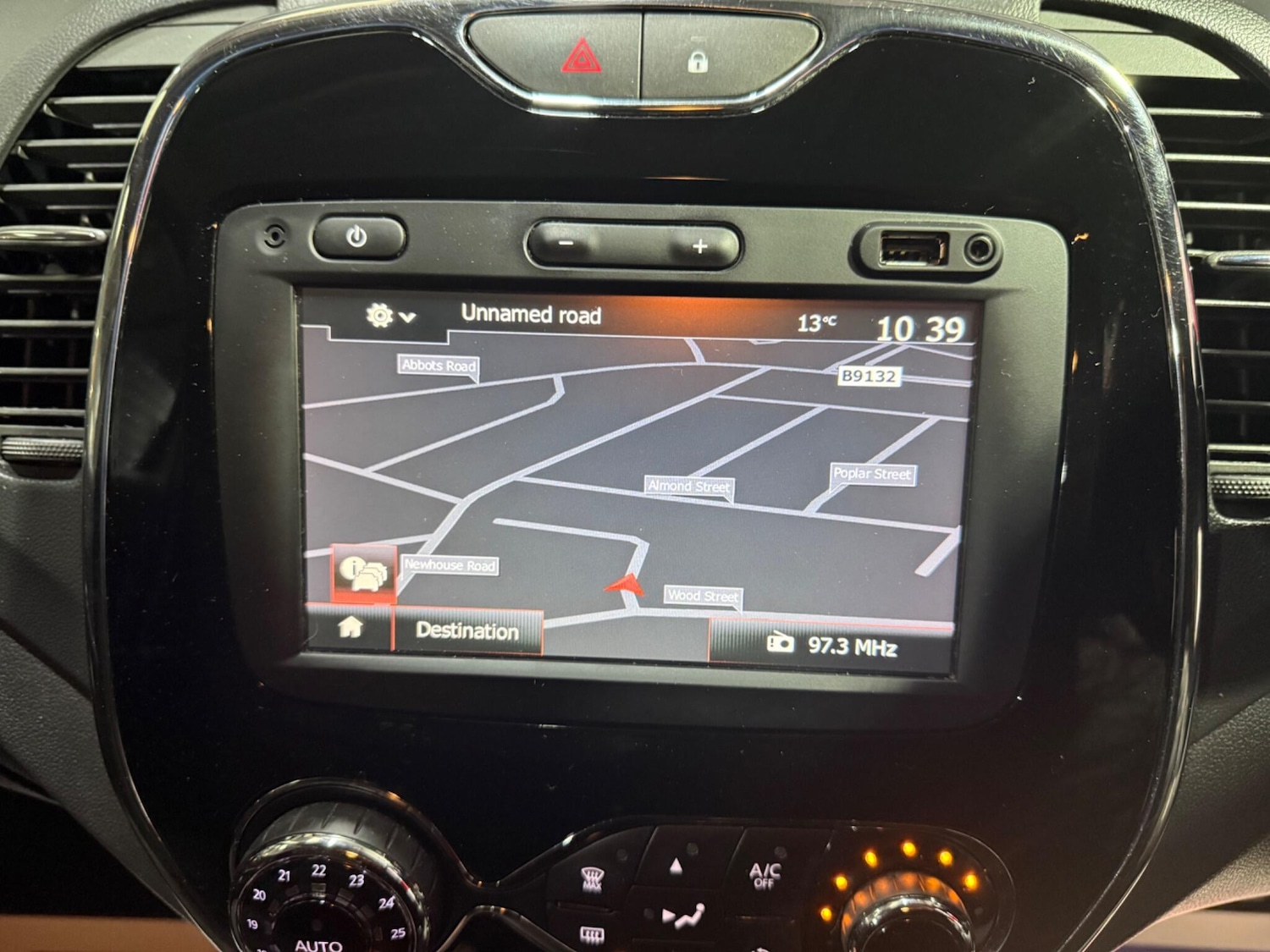 Used Renault Captur 2016 for sale - 76562160: Photo 40