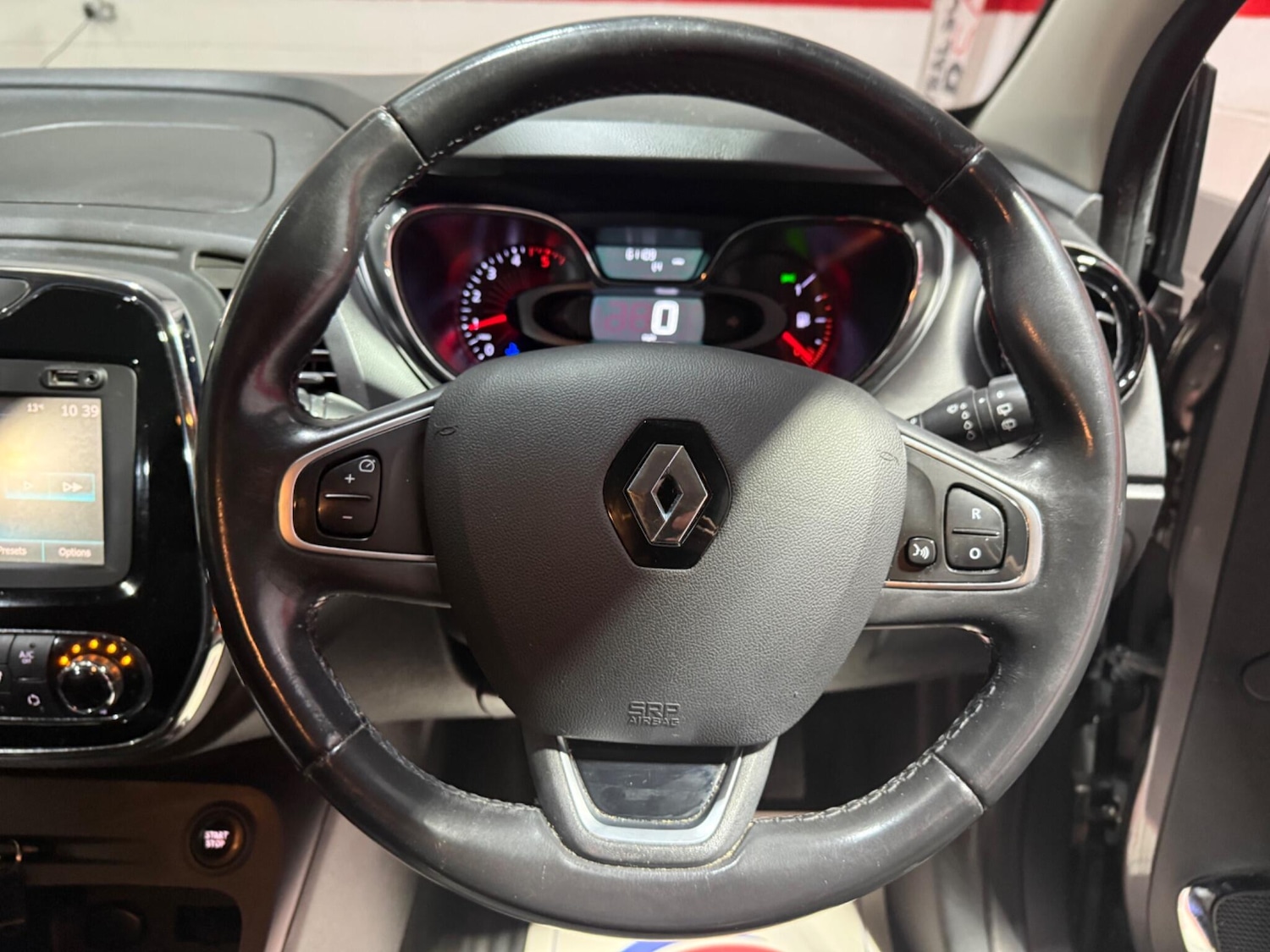 Used Renault Captur 2016 for sale - 76562160: Photo 46