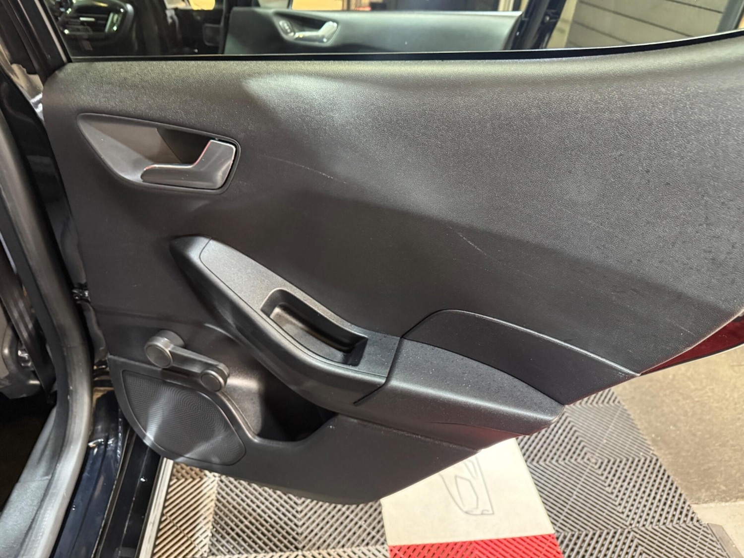 Used Ford Fiesta 2018 for sale - 76887068: Photo 31