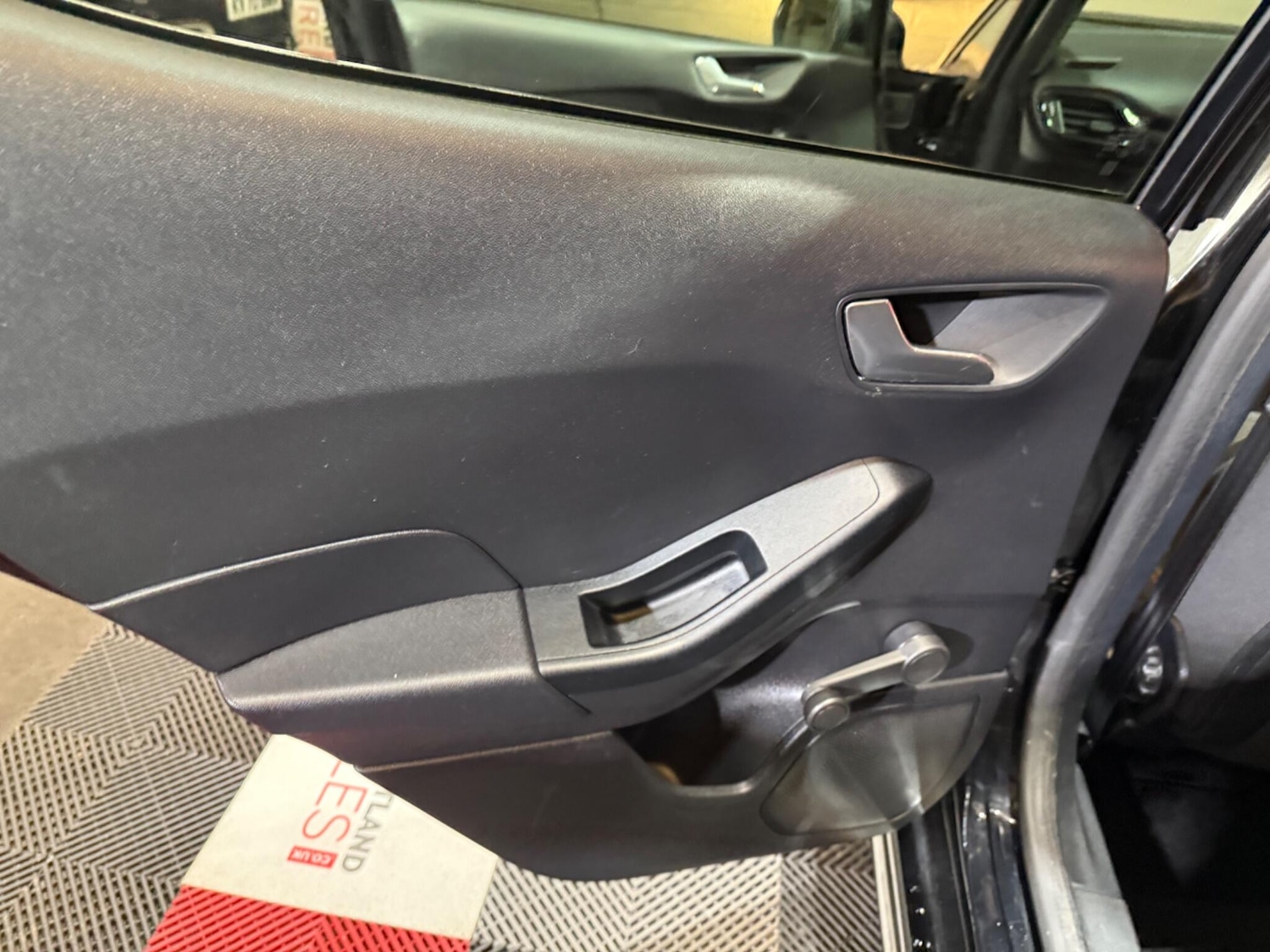 Used Ford Fiesta 2018 for sale - 76887068: Photo 33