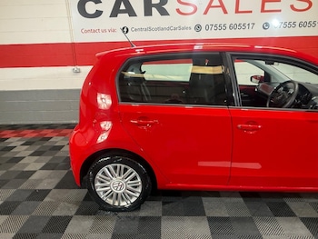 Used Volkswagen up! 2019 for sale - 79565044: Photo