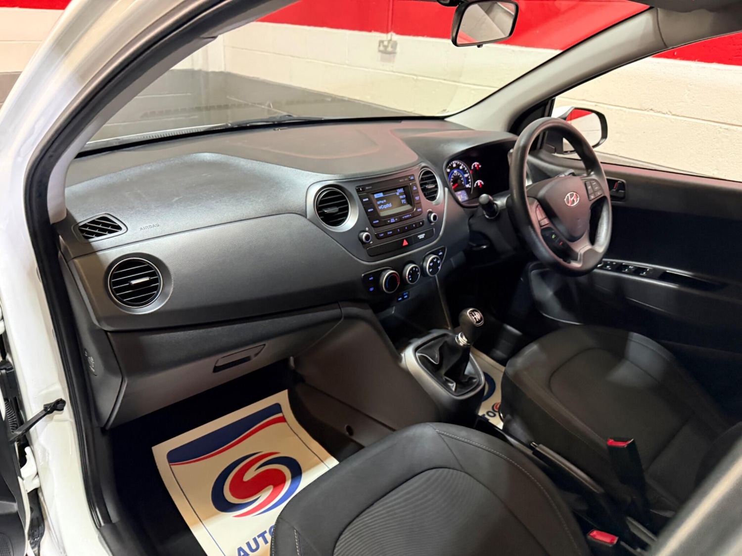 Used Hyundai i10 2018 for sale - 78085804: Photo 23