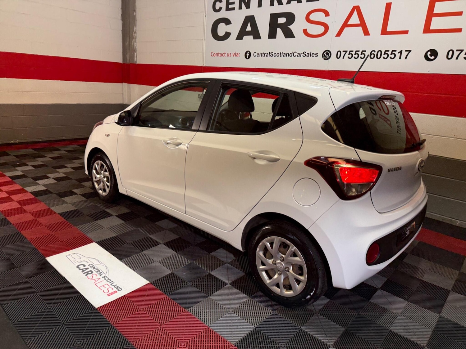 Used Hyundai i10 2018 for sale - 78085804: Photo 3
