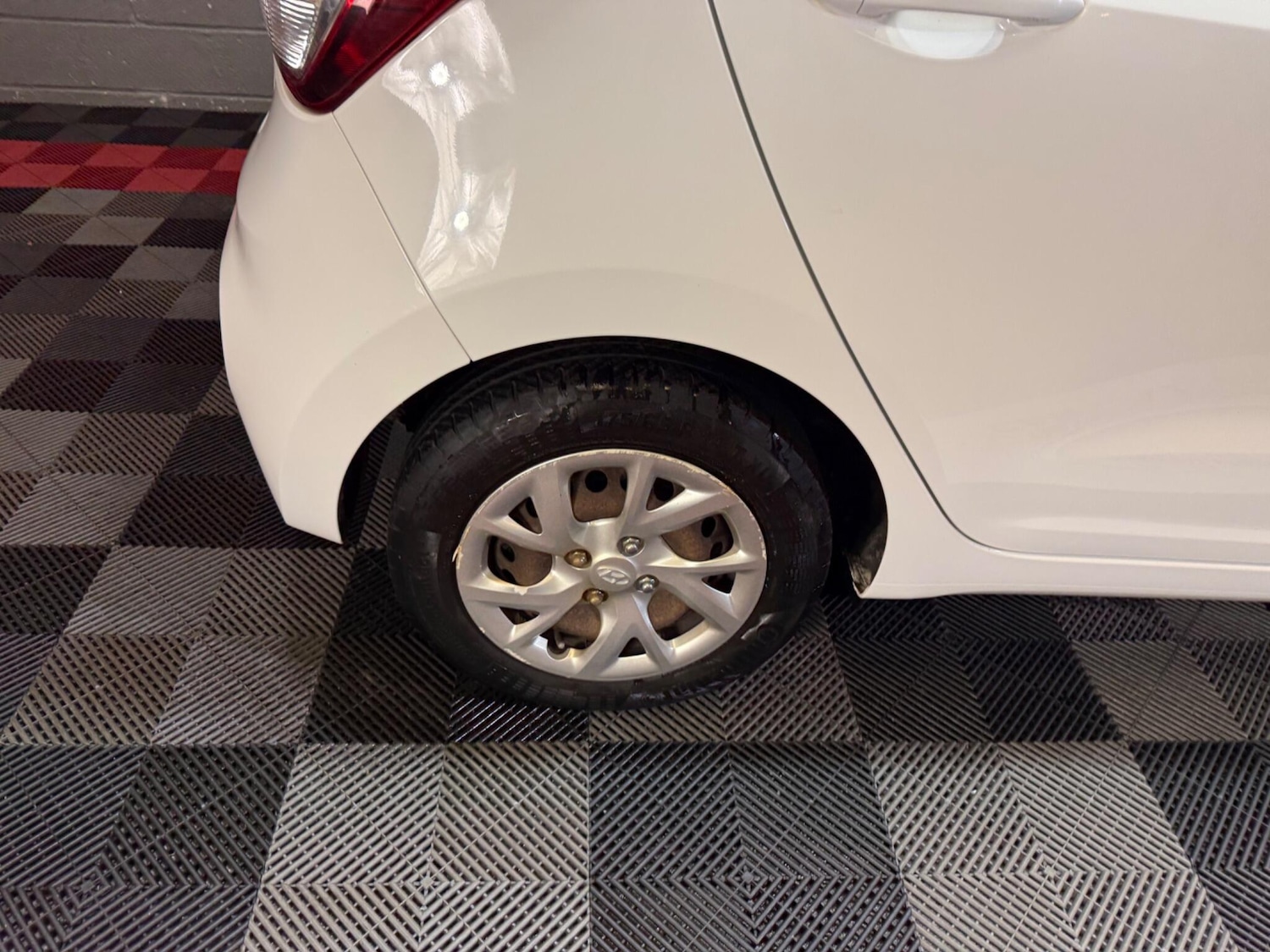 Used Hyundai i10 2018 for sale - 78085804: Photo 43