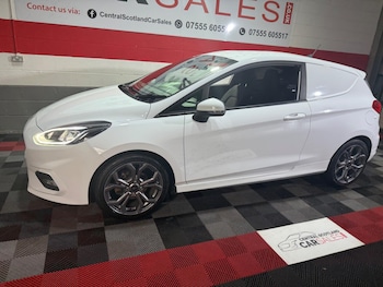 Used Ford Fiesta 2021 for sale - 77144048: Photo