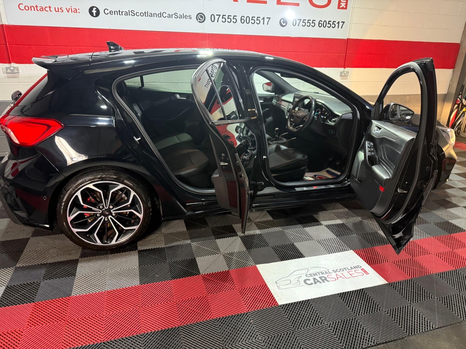 Used Ford Focus for sale - 76824052: Photo 11