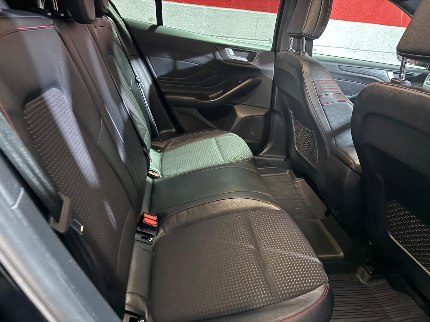 Used Ford Focus for sale - 76824052: Photo 25