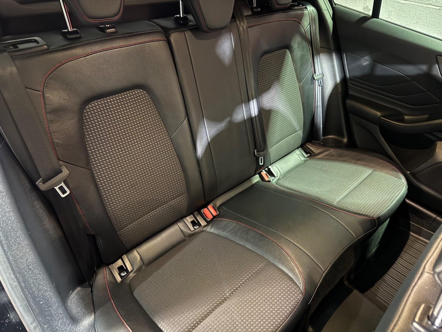 Used Ford Focus for sale - 76824052: Photo 26