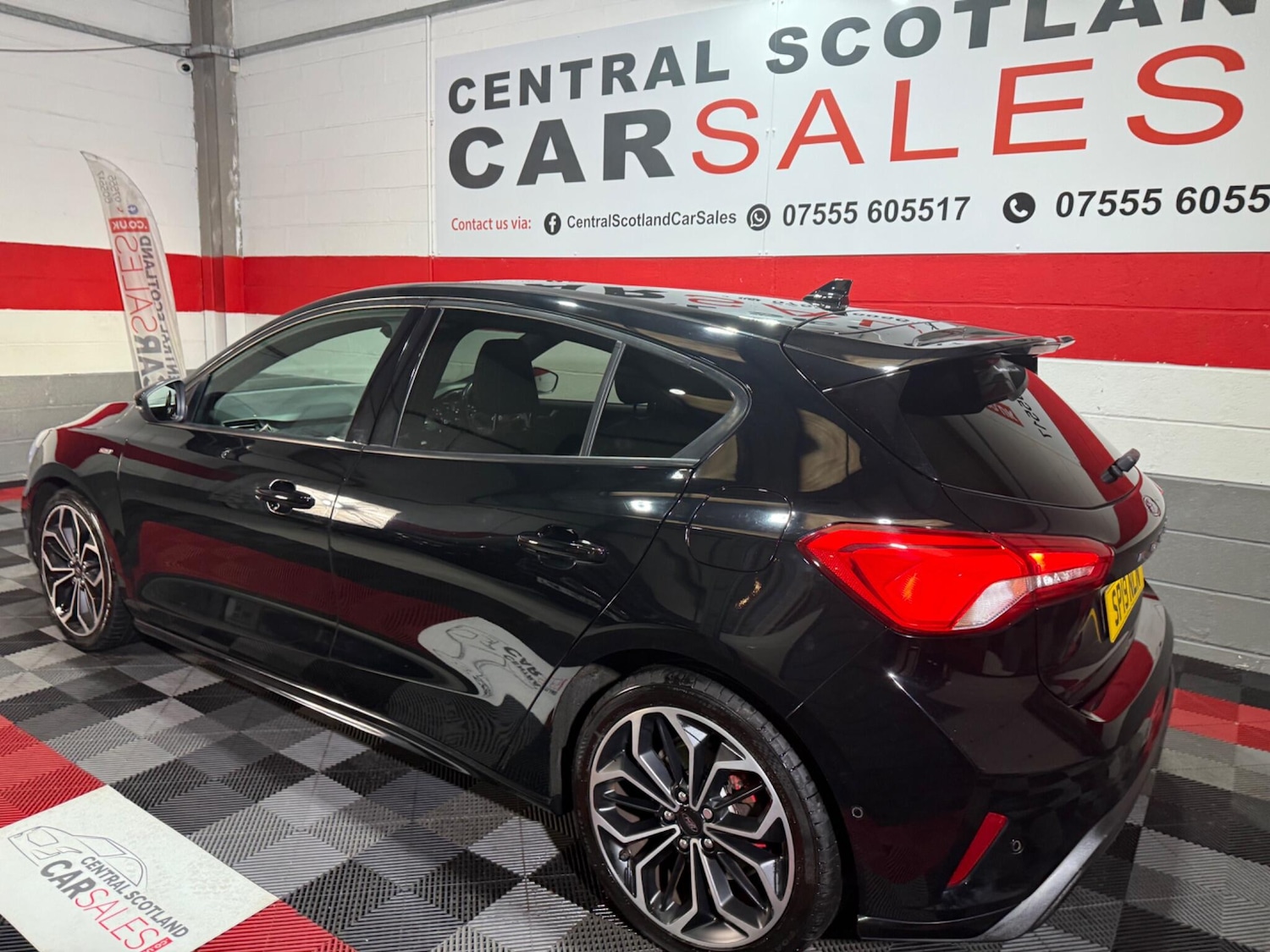 Used Ford Focus for sale - 76824052: Photo 3