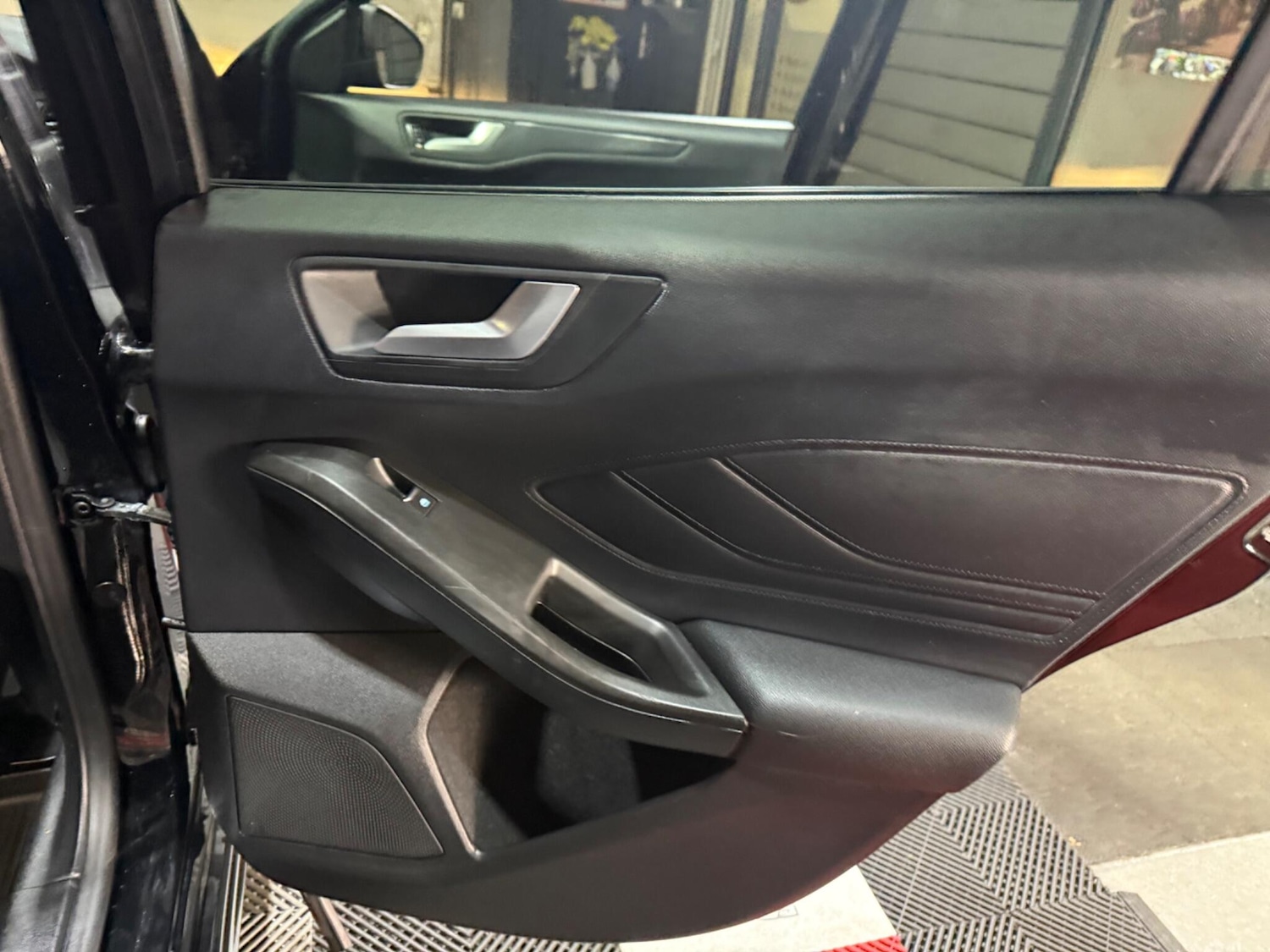 Used Ford Focus for sale - 76824052: Photo 35