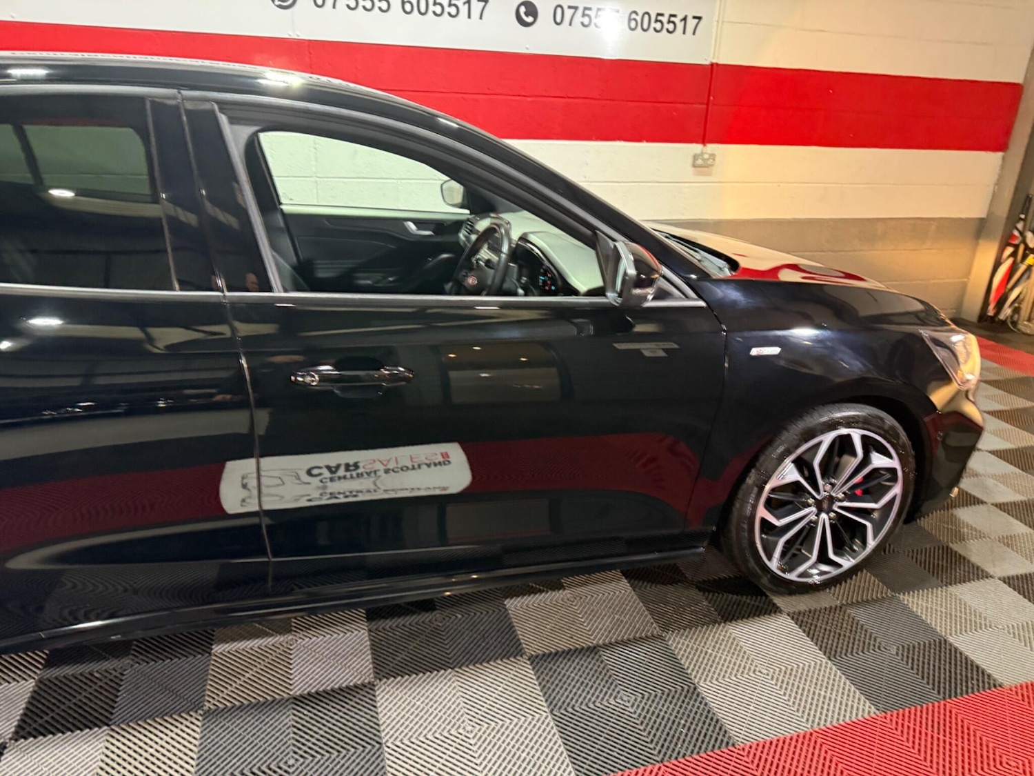 Used Ford Focus for sale - 76824052: Photo 9