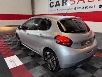 Used Peugeot 208 2018 for sale - 79412583: Photo