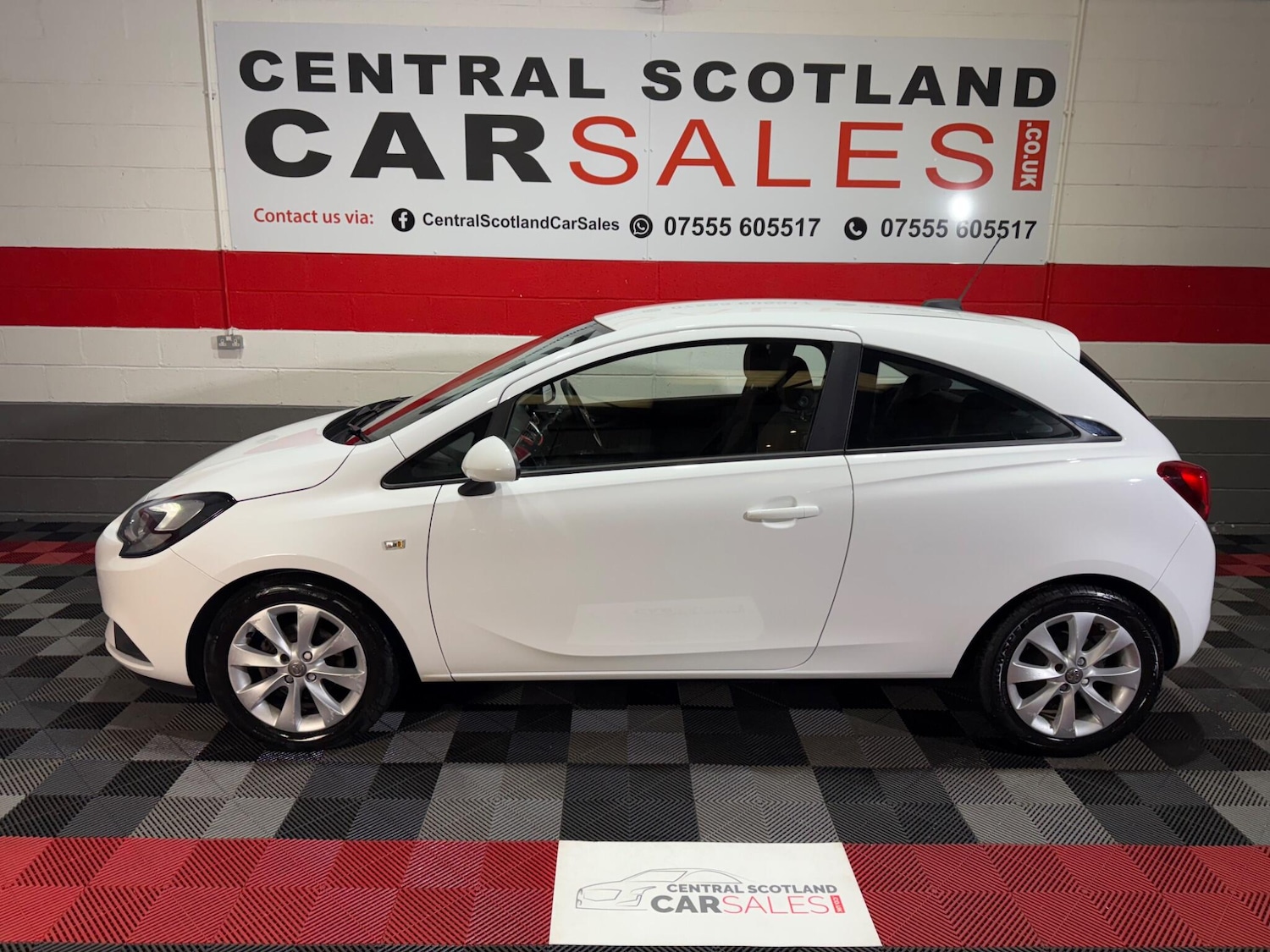 Used Vauxhall Corsa 2017 for sale - 77203571: Photo 4