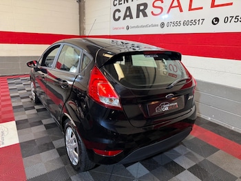 Used Ford Fiesta 2014 for sale - 79180972: Photo
