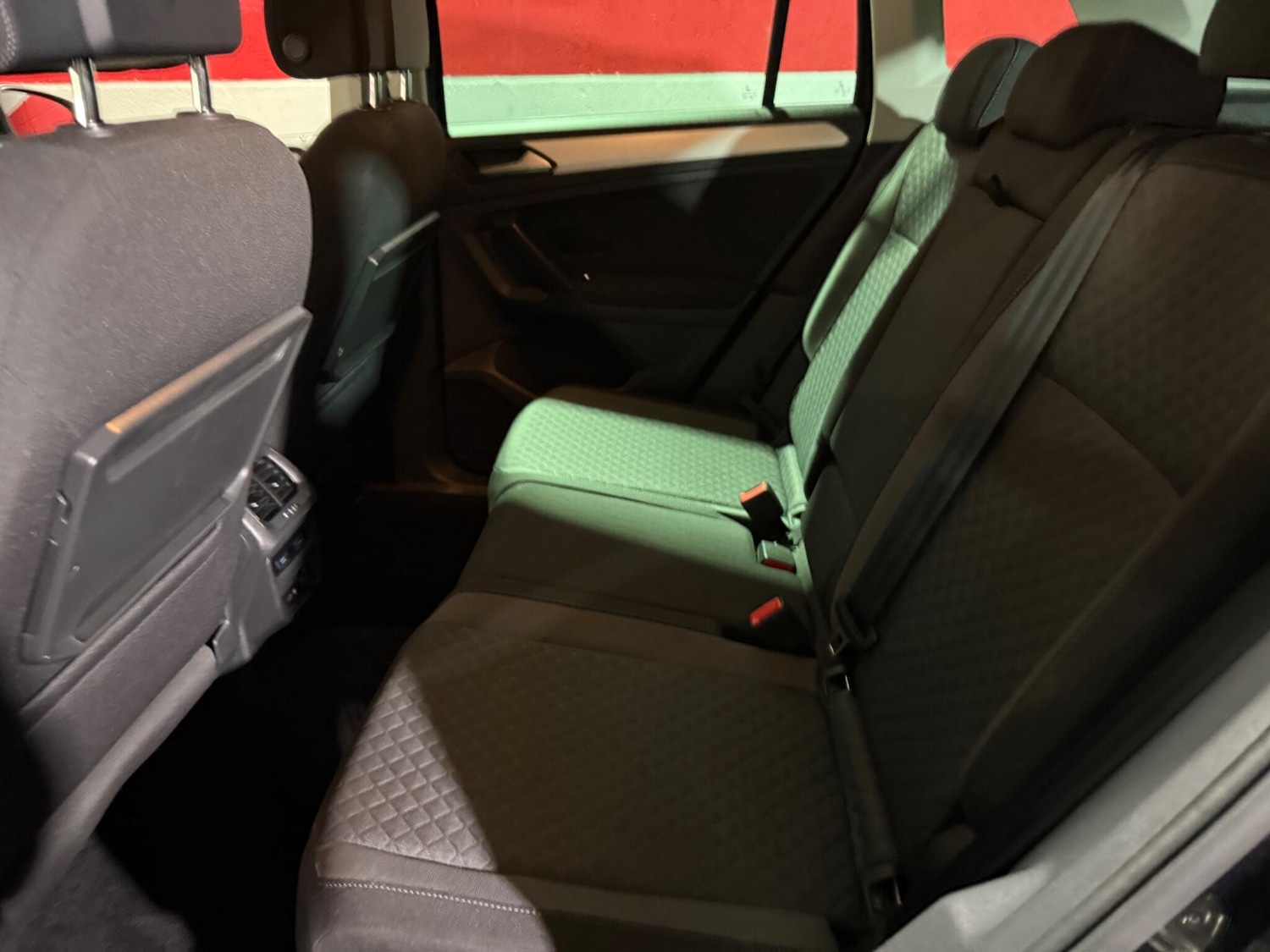 Used Volkswagen Tiguan 2020 for sale - 76992688: Photo 31