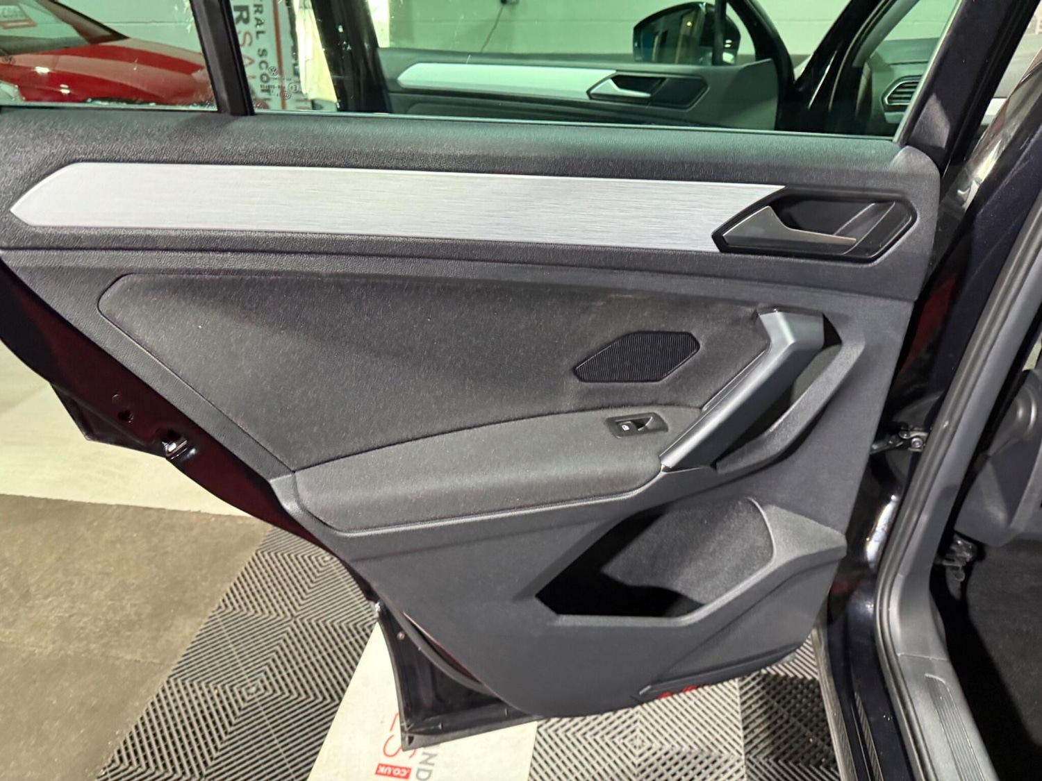 Used Volkswagen Tiguan 2020 for sale - 76992688: Photo 41