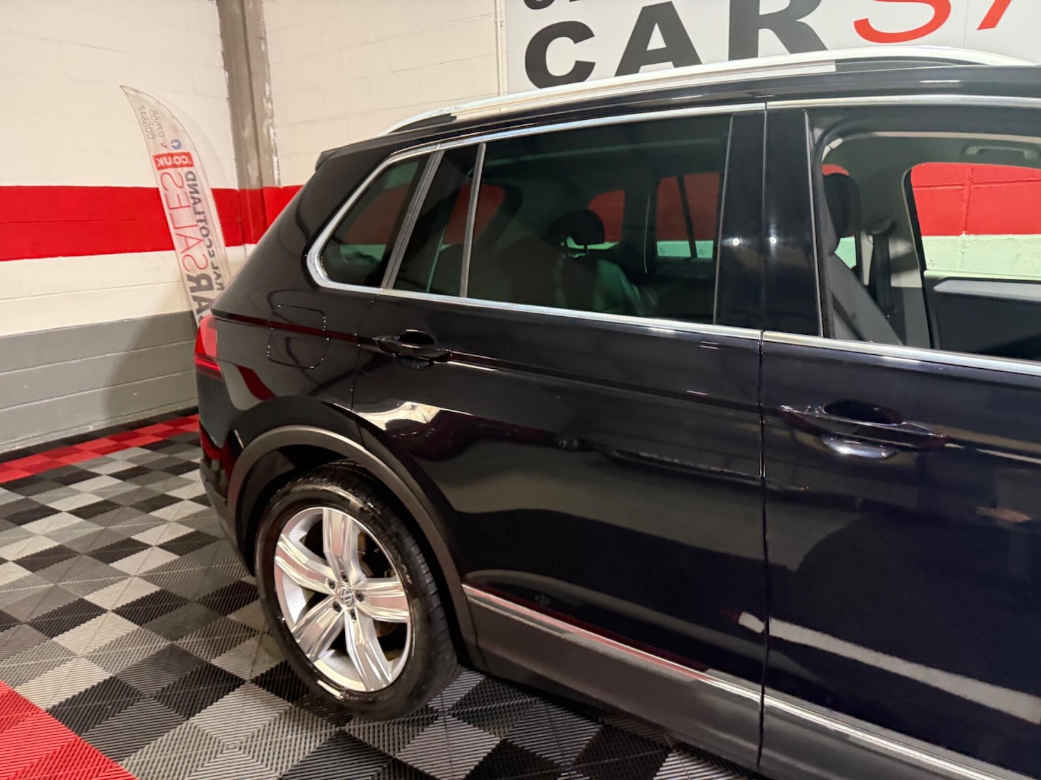 Used Volkswagen Tiguan 2020 for sale - 76992688: Photo 62
