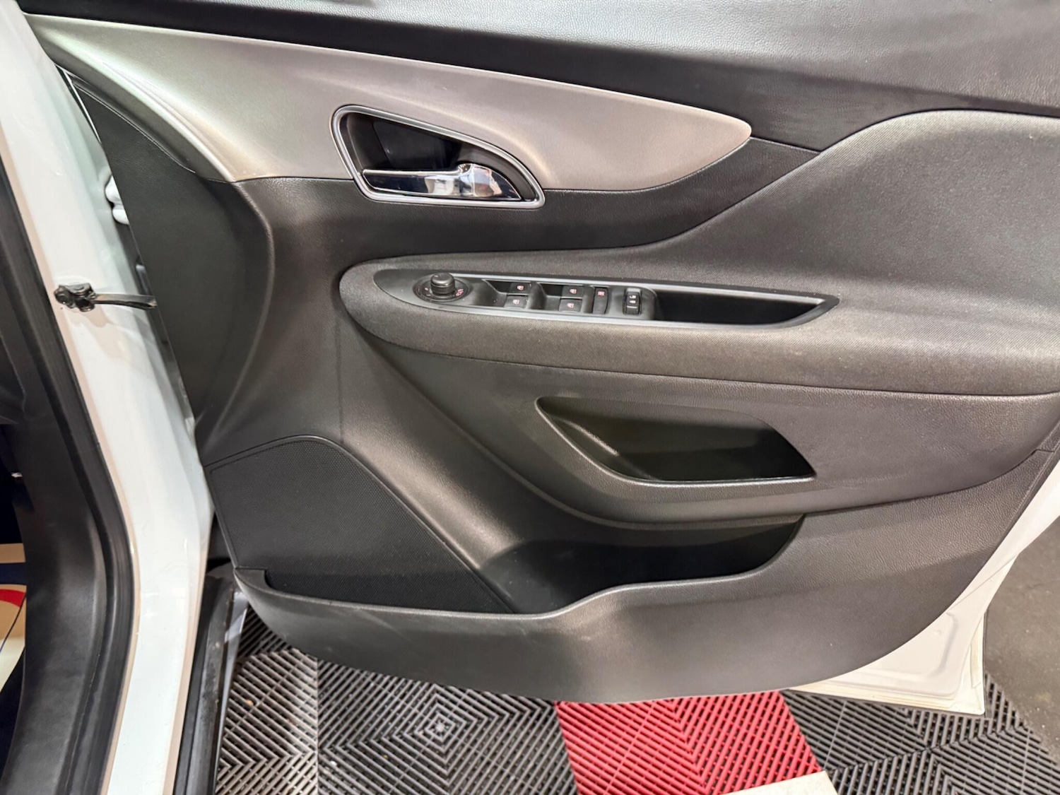 Used Vauxhall Mokka 2015 for sale - 76537766: Photo 39